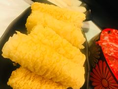 -鲜入围煮花胶鸡海鲜火锅