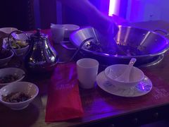 餐具摆设-红牌美蛙鱼头火锅(万辉国际广场店)