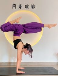 -闺蜜瑜伽·普拉提女性塑形馆