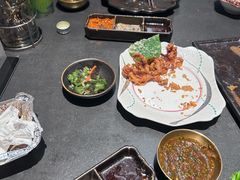 -铭牛烧肉·和牛海鲜自助(高新月牙湖店)