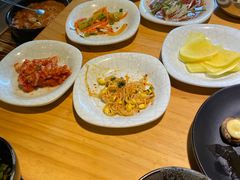 -极简·炭火烤肉主题餐厅·龙虾烧烤·烤羊排(宝龙店)