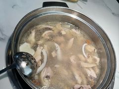 -三个椰子·现砍椰子鸡(金源CBD店)