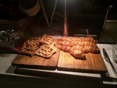 -上海滴水湖皇冠假日酒店