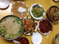 拌菜、狗肉汤热面-三姐妹冷面馆(保卫路店)