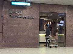 -奥利弗·雷金纳德·坦博国际机场