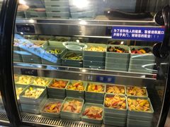 面包甜点陈列柜-蚝英雄鲜蚝自助专门店(长楹天街直营店)