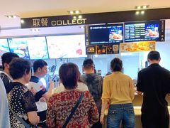等位区-麦当劳(豫园店)