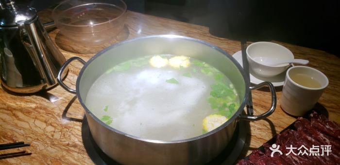 潮味壹品汕头牛肉火锅(宝源店)原味牛骨汤底图片