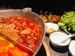 -湊湊火锅·茶憩(新中关购物中心店)