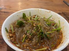 -万记麻辣烫国展总店