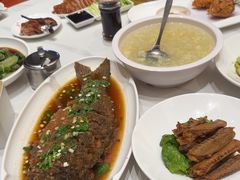 -梅利汴京烤鸭•开封豫菜地标店(铁北街店)