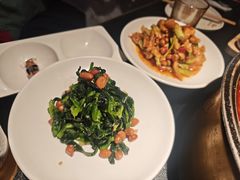 -辣尚瘾·烤鱼·新川菜(牡丹园直营店)
