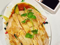 招牌海南鸡四分之一-芽笼芽笼新加坡餐厅(世纪汇店)
