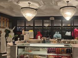 -鼎极摄影(世纪金源店)