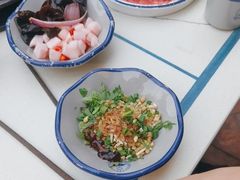 -爱你您·自家鱼塘·活水喷泉鱼火锅(八里店)