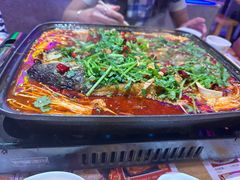 -八条友鲜货烧烤·脆皮烤鱼(石岩旗舰店)