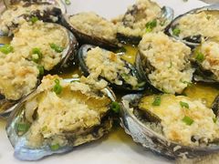 蒜蓉粉丝蒸鲍鱼-双月饭店·20年老字号(新村店)