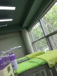 -苗方清颜·祛痘皮肤管理