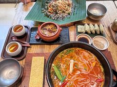 -银米·云南传统过桥米线(双廊黑金冠店)