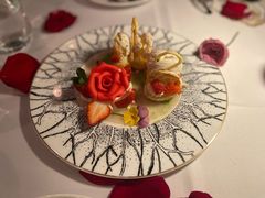 天鹅泡芙-Kathleen's Waitan 凯圣琳江景西餐厅(外滩店)