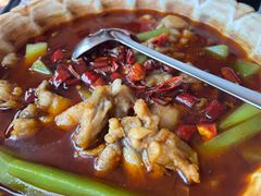 馋嘴牛蛙-龙门阵茶屋川菜馆(武康路店)