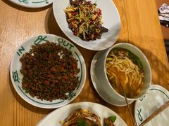 -一坐一忘云南菜(嘉里中心店)