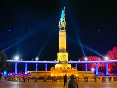 -人民防洪胜利纪念塔