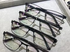-华彬眼镜专业渐进配镜(潘家园店)