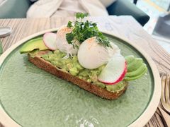 有机水波蛋牛油果乡村吐司-O'mills Sourdough Bakery&Bistro(永嘉路店)