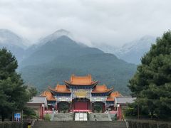 -三塔倒影公园