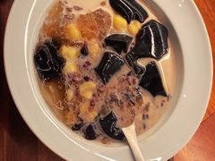 -RUXU入续糖水铺与包(卓悦中心店)