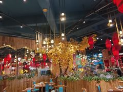 大堂-老滇山寨•云南特色菜•地方菜•民族风情歌舞表演(金碧店)