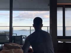 -瑰丽酒店·海吧·天际下午茶·现场DJ·天台酒吧