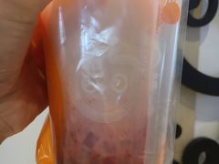 莓莓酸奶-CoCo都可(银泰店)
