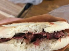 腊牛肉夹馍-杨天玉腊牛羊肉店