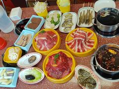-四囍码头海鲜烧烤自助火锅(外滩南京东路悦荟广场店)