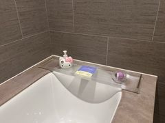 -深圳罗湖水贝IBC亚朵酒店