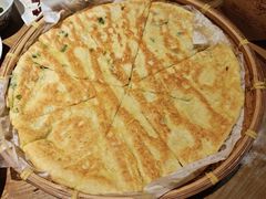 手工葱香大饼-肥三土菜馆(五四广场店)
