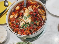 -渝信川菜 · 川味家常菜(财富购物中心店)