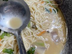 -三姐妹·海鲜大排档