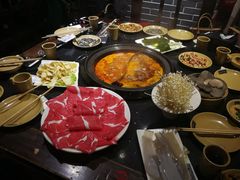 -唇辣号重庆老火锅(燕郊鑫乐汇店)