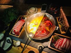美颜花胶鸡锅和老四川风味麻辣锅-湊湊火锅·茶憩(石家庄万象城店)