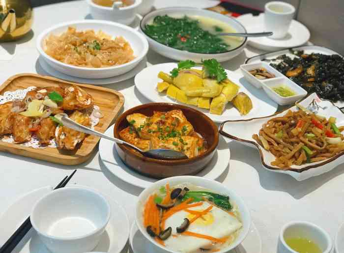 顺德佬酒楼(天安云谷店)-"外面在装修 跟着导航走 还是没注意到 又.