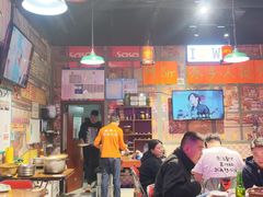 -蚝堡海鲜·威海菜·海肠捞饭·烧烤·亚洲吃蚝公司(幸福门店)