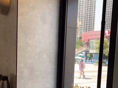 -必胜客(武汉欢乐谷店)
