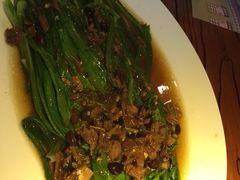 -阿瓦山寨·湘菜现炒·剁椒鱼头王(咸阳总店)