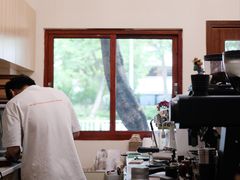 -SAFARI COFFEE