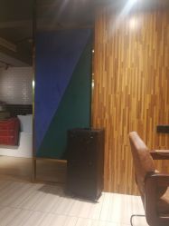 -PE SALON
