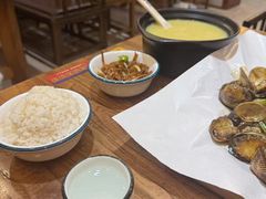 -东来菜馆•手抓海鲜家常菜•海鲜锅贴(鸽子窝店)