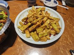 -95号酱骨·一块豆腐(展春园西路店)